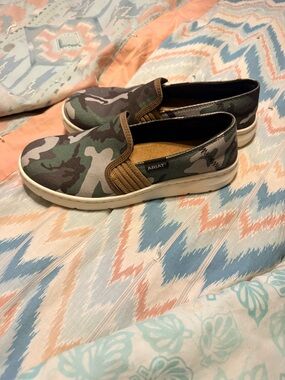 Ariat Women’s Slip-On Sneakers - Green Camouflage